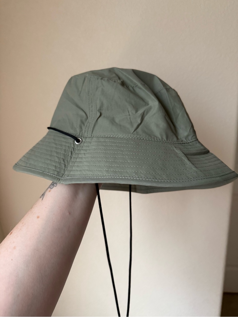 John Elliott L/XL Olive Nylon Blend Bucket Hat Adjustable Chin Strap - Picture 4 of 8